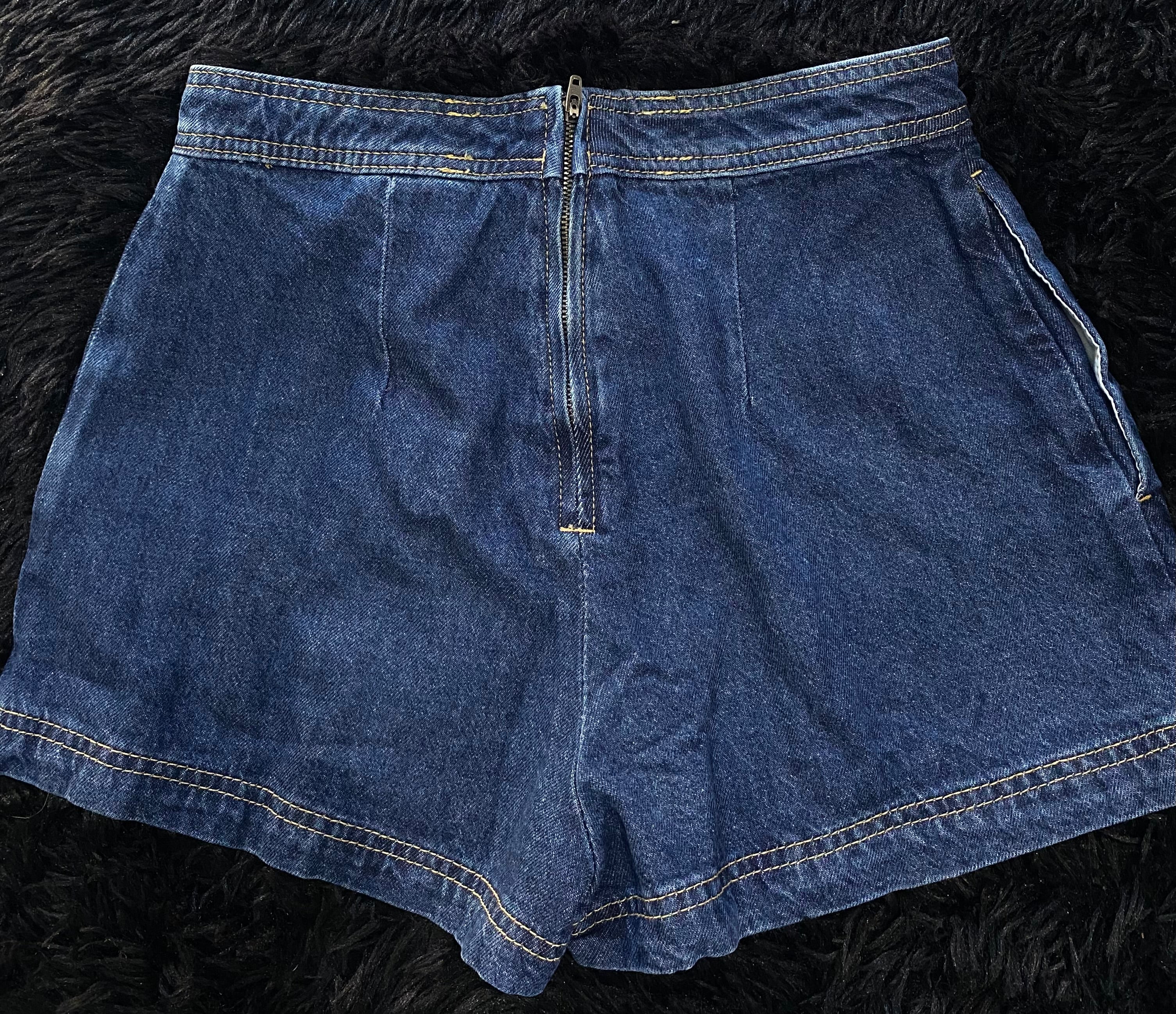 Short (HYM)