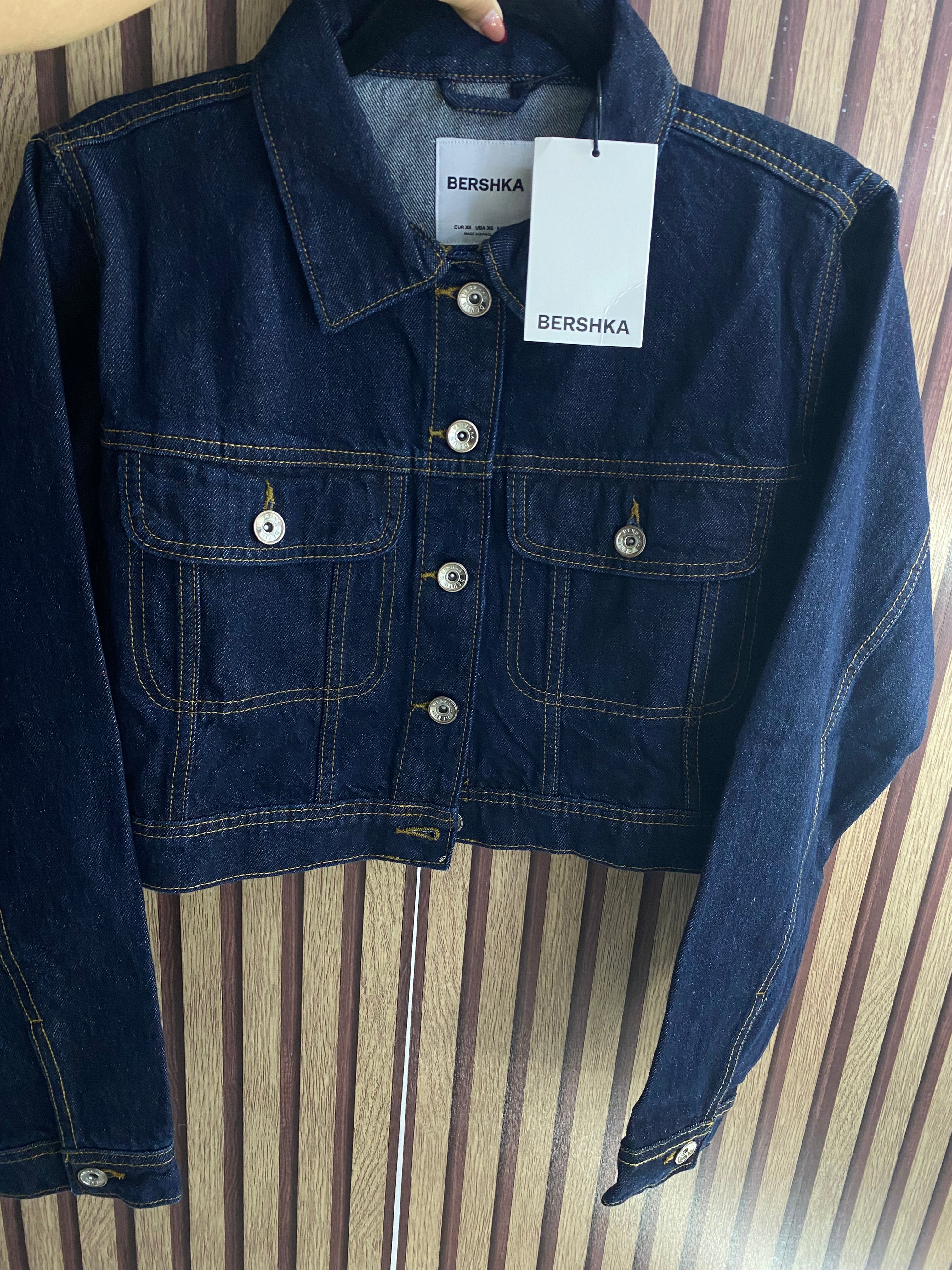 Chamarra (BERSHKA)