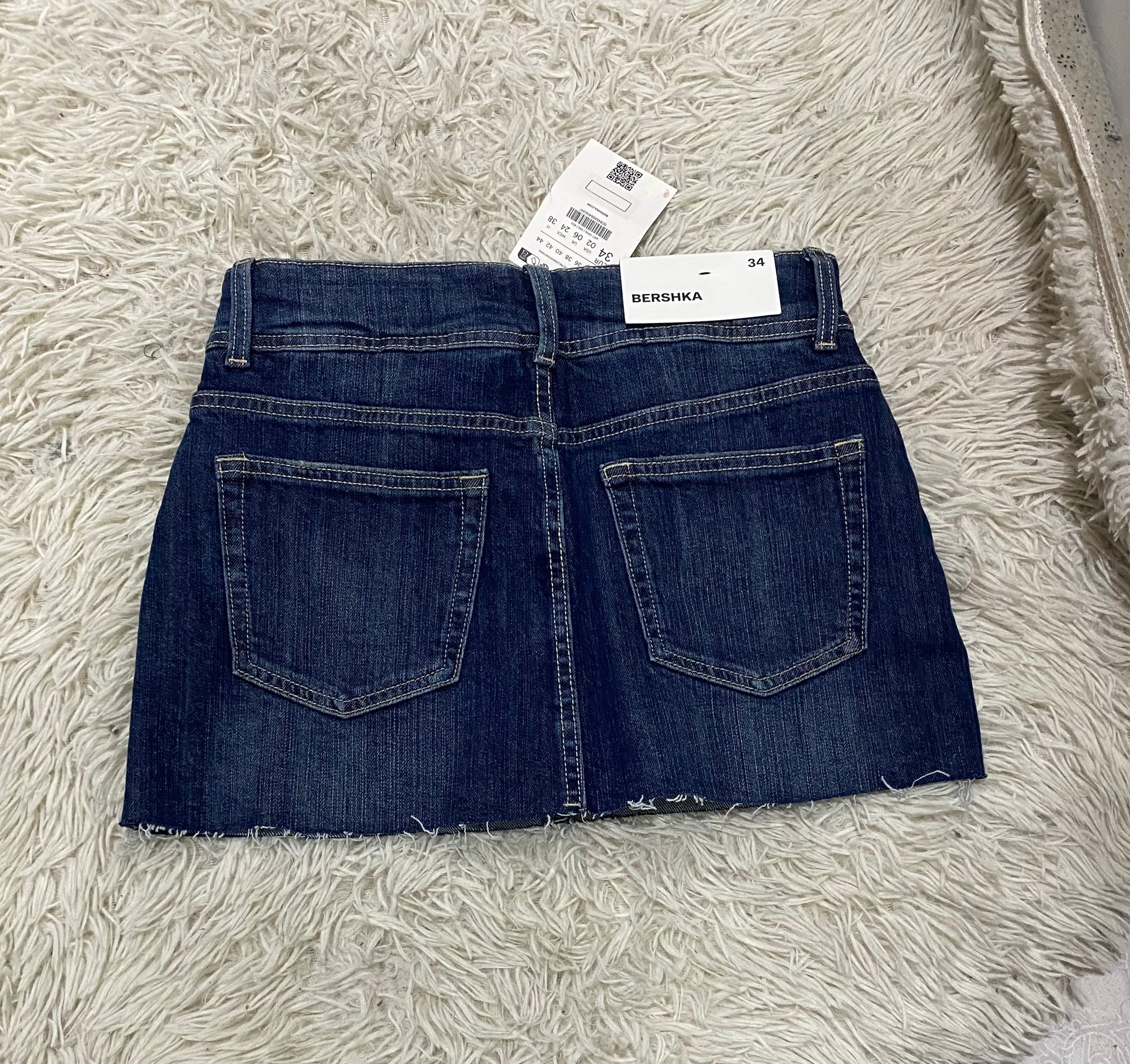 Falda (BERSHKA)