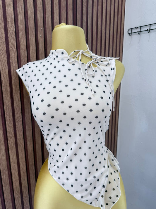 BLUSA PUNTITOS