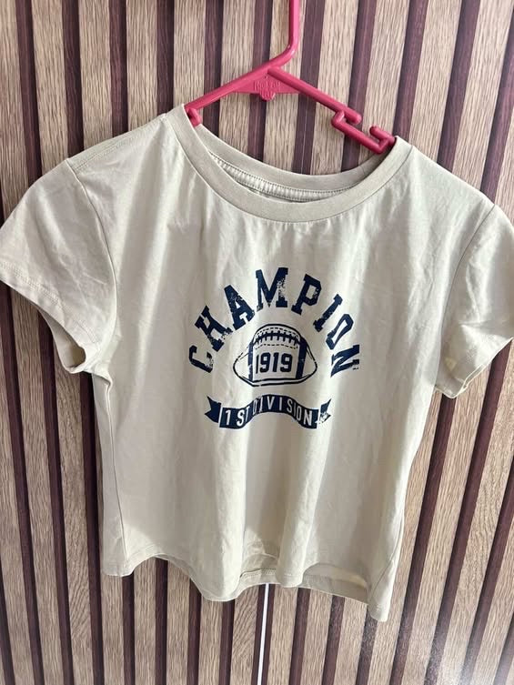 Blusa básica (CHAMPION)
