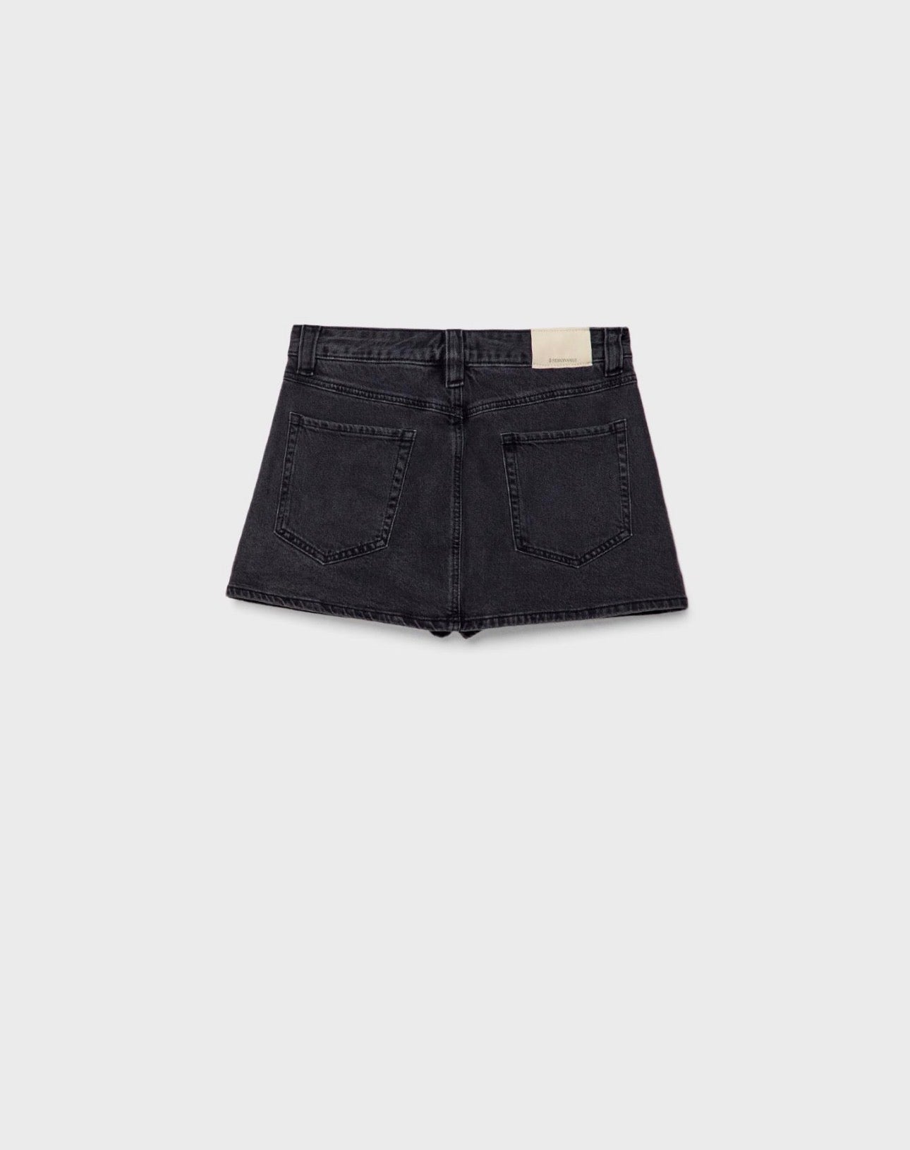 Short Falda (Stradivarius)