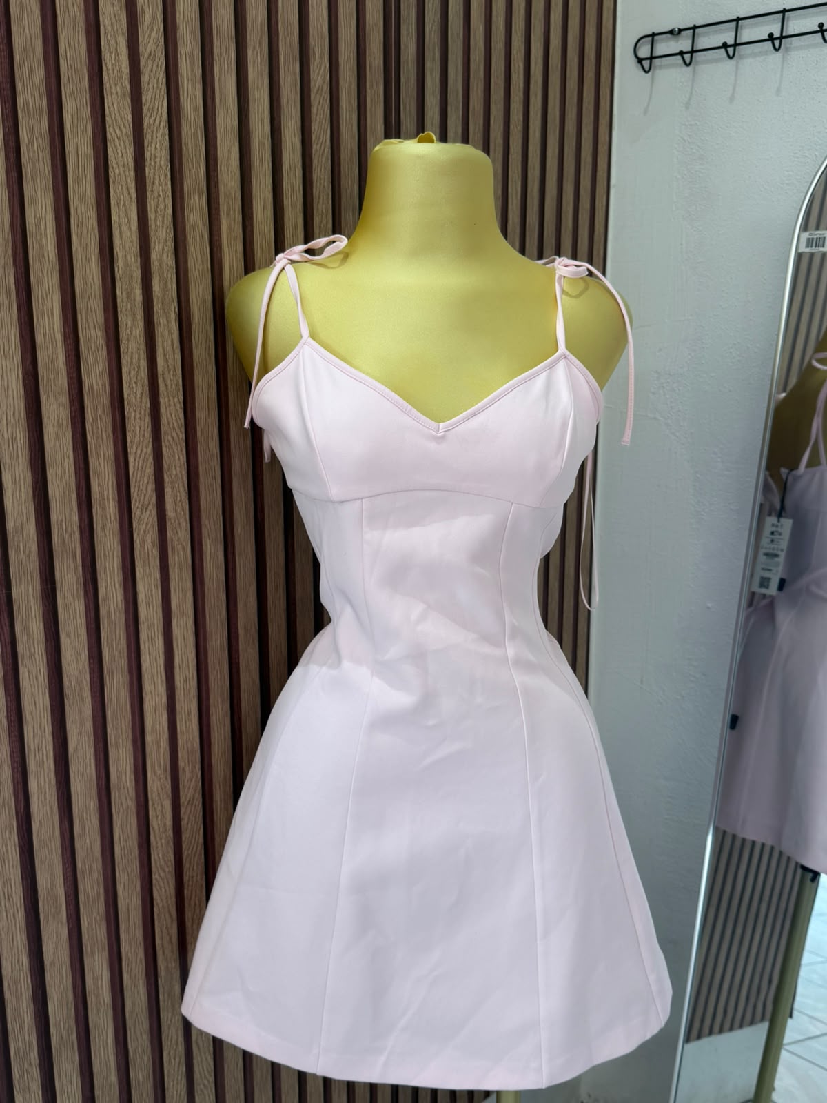 VESTIDO CORTO BERSHKA