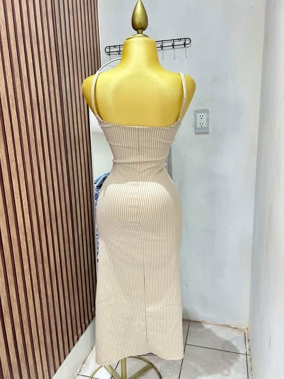 Vestido (STRADIVARIUS)