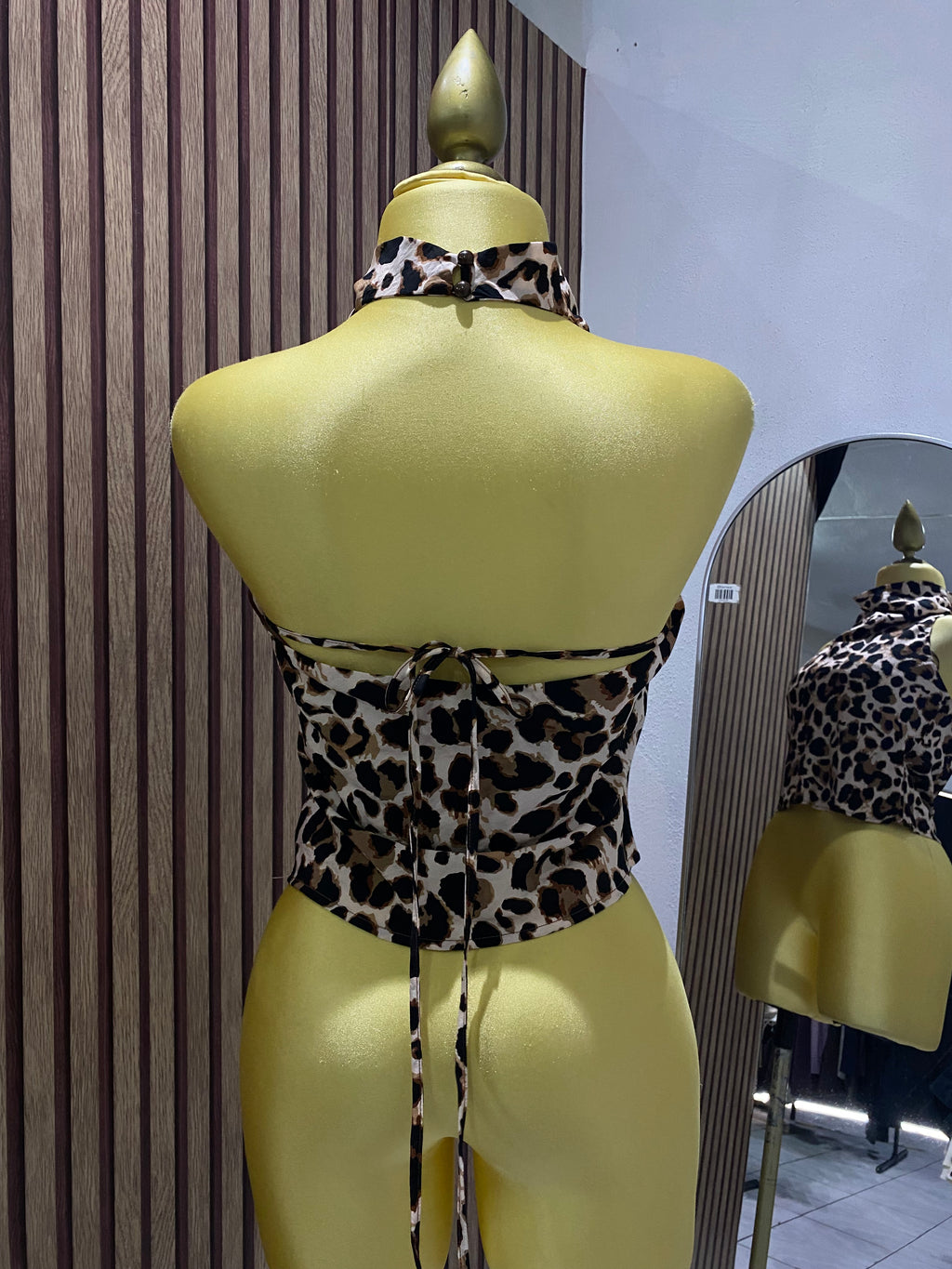 Blusa halter (STRTEEN)