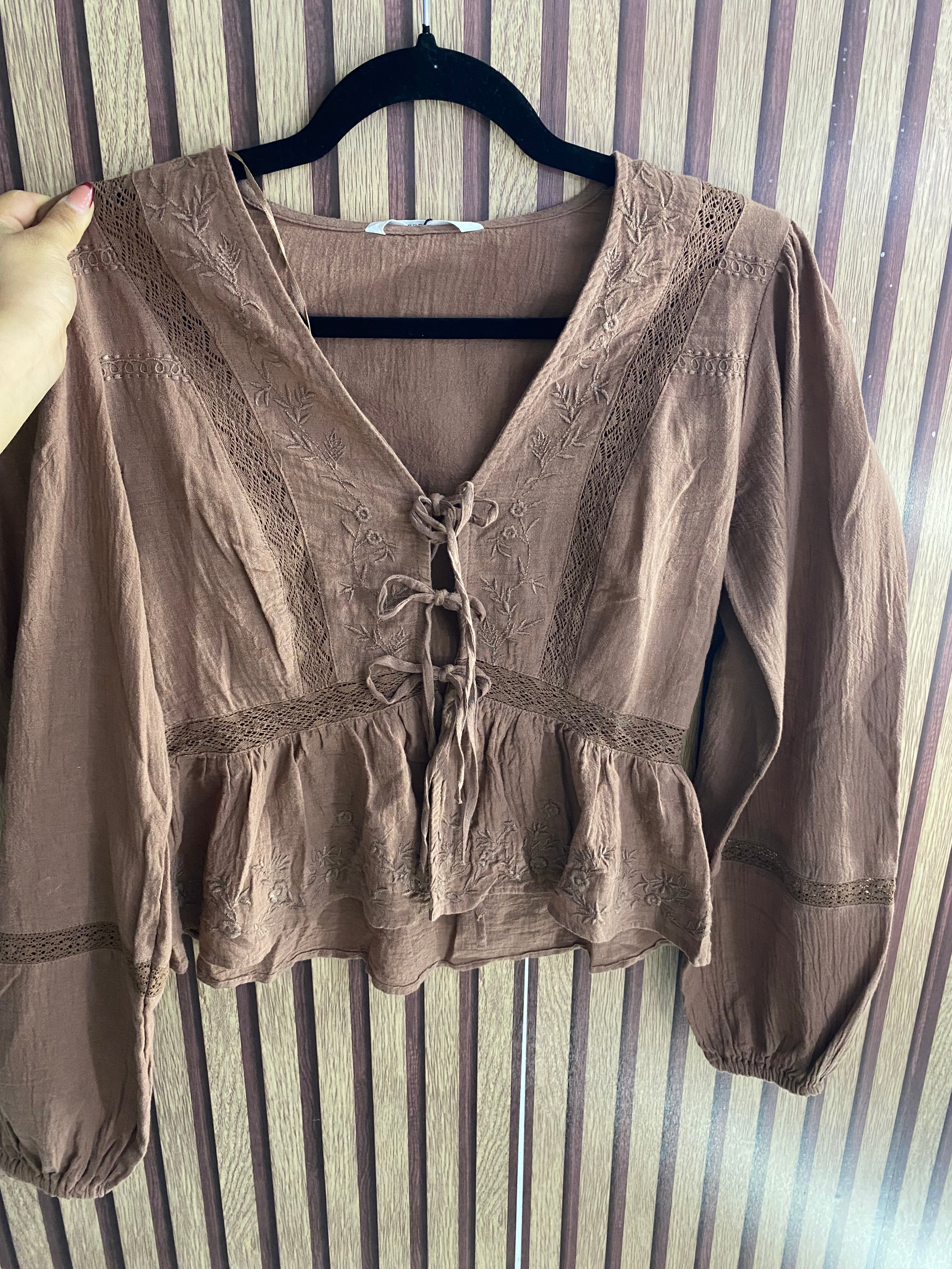 Blusa (STRADIVARIUS)