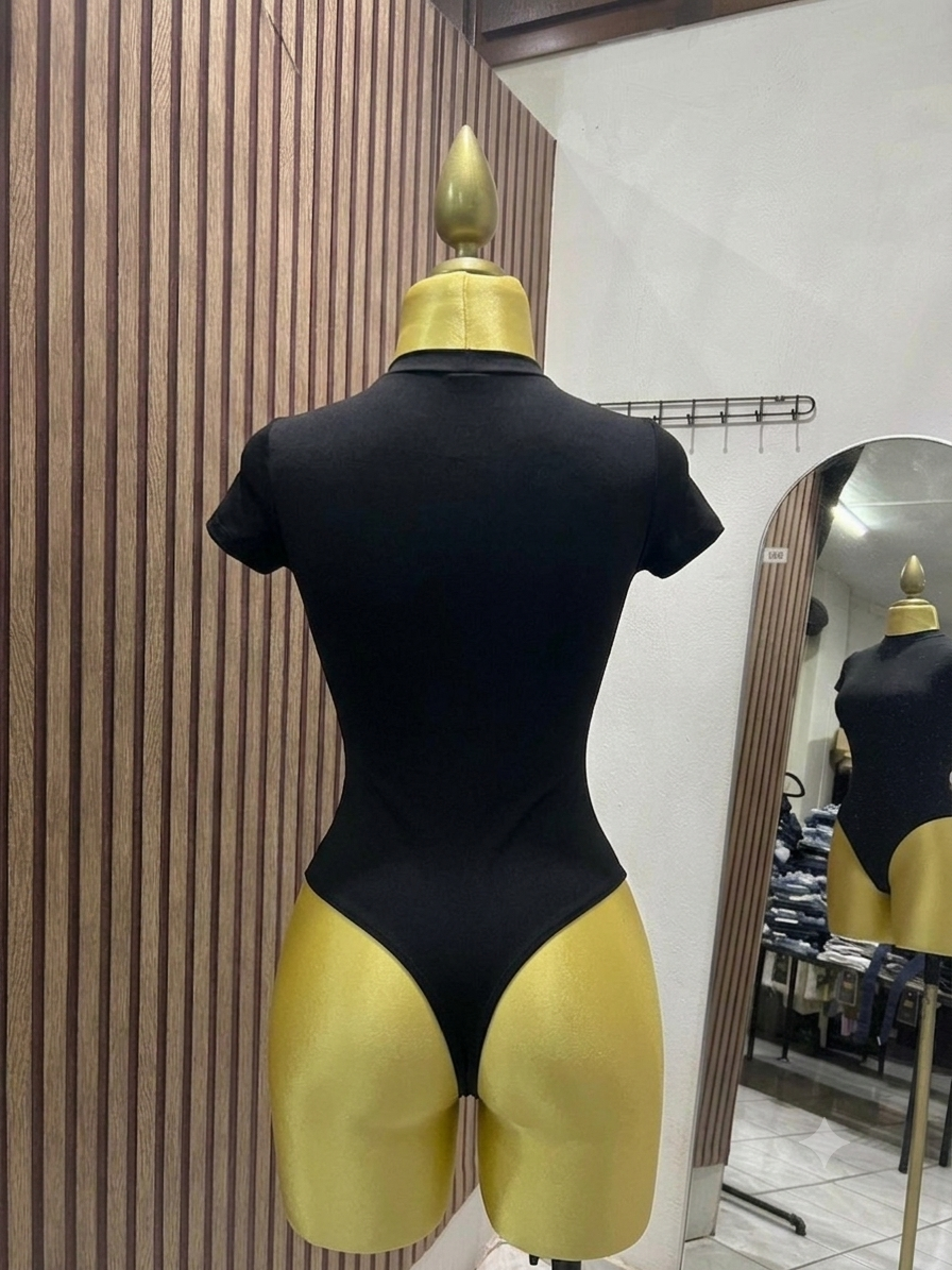 Body BERSHKA