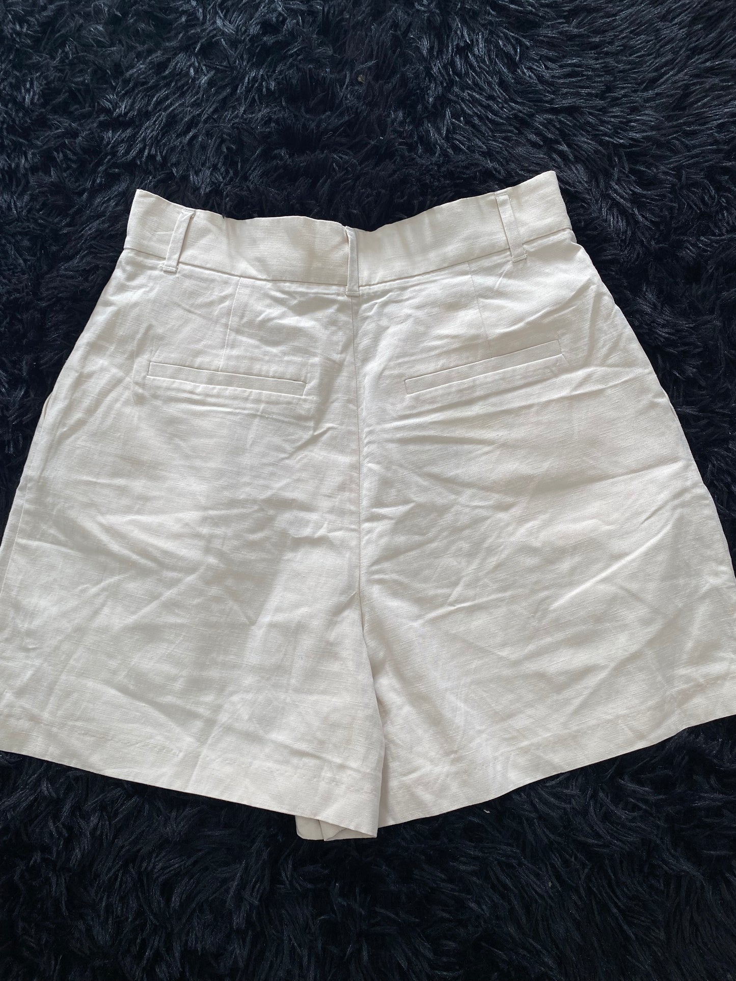 Short lino (ZARA)