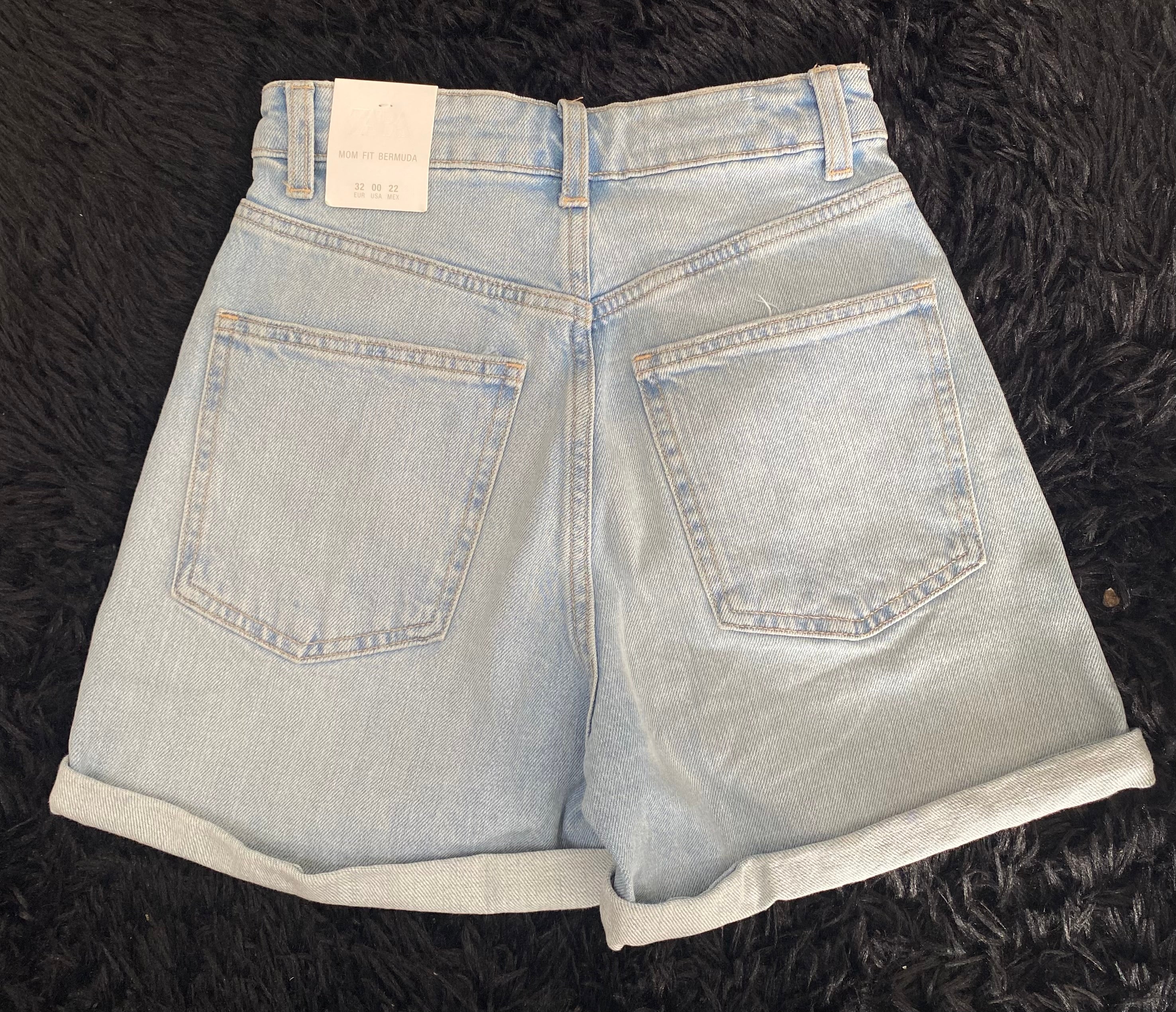 Short (ZARA)