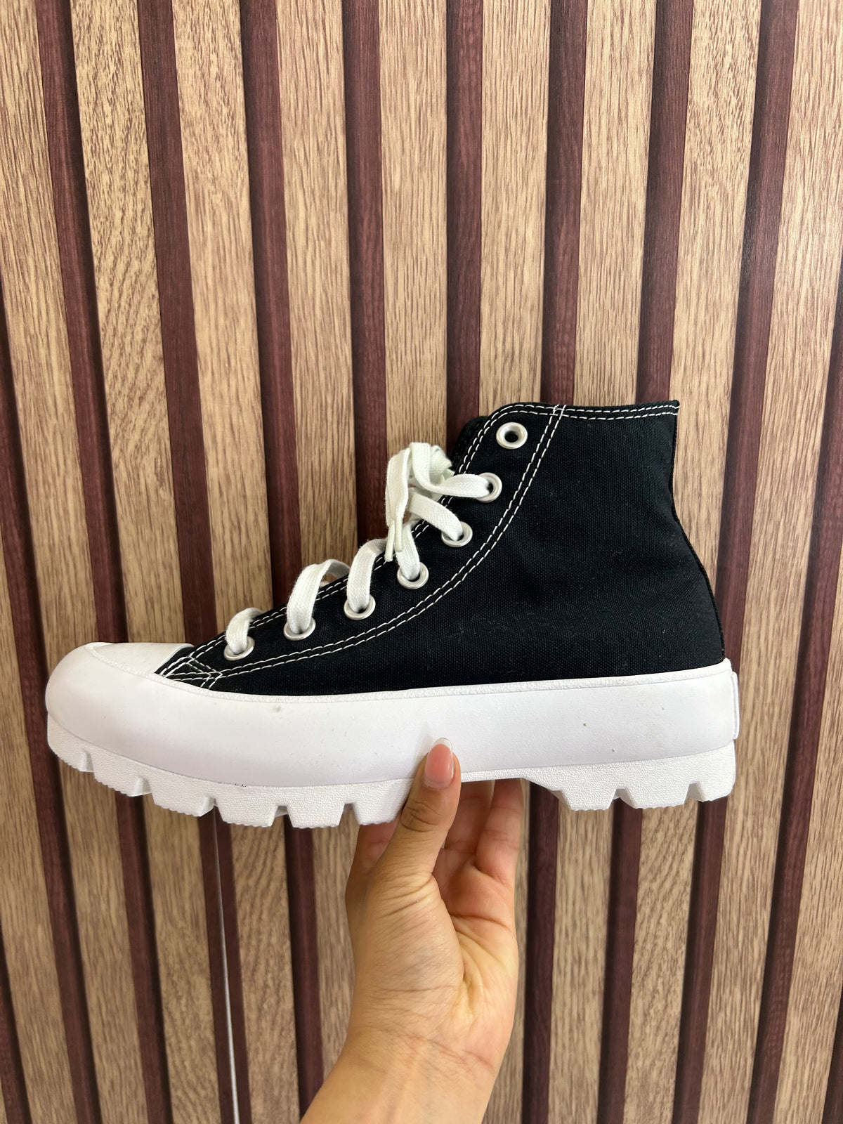 Converse