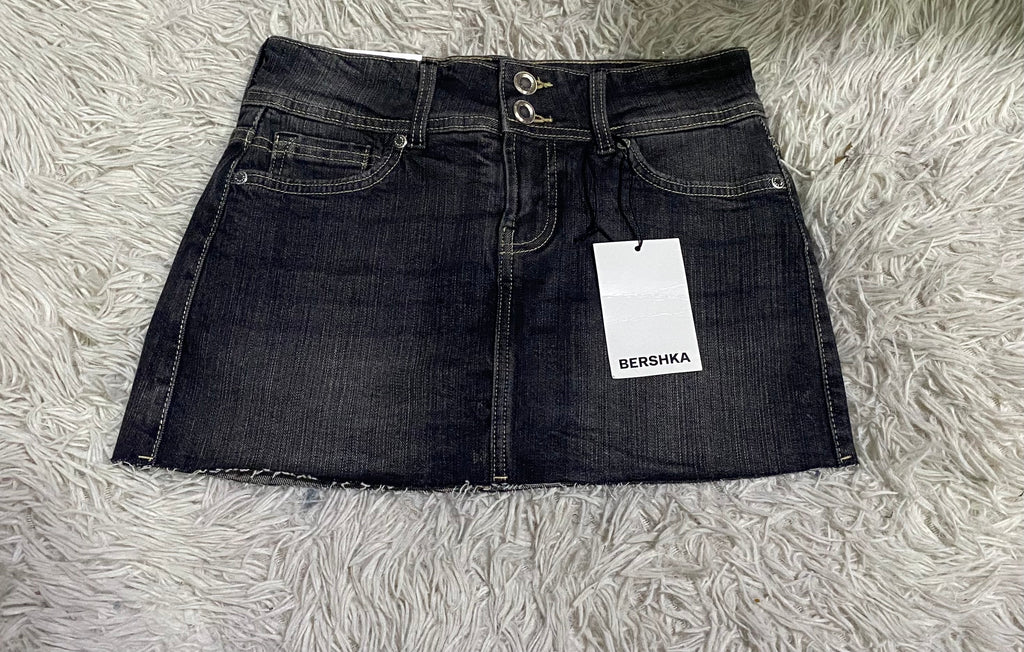 Falda (BERSHKA)