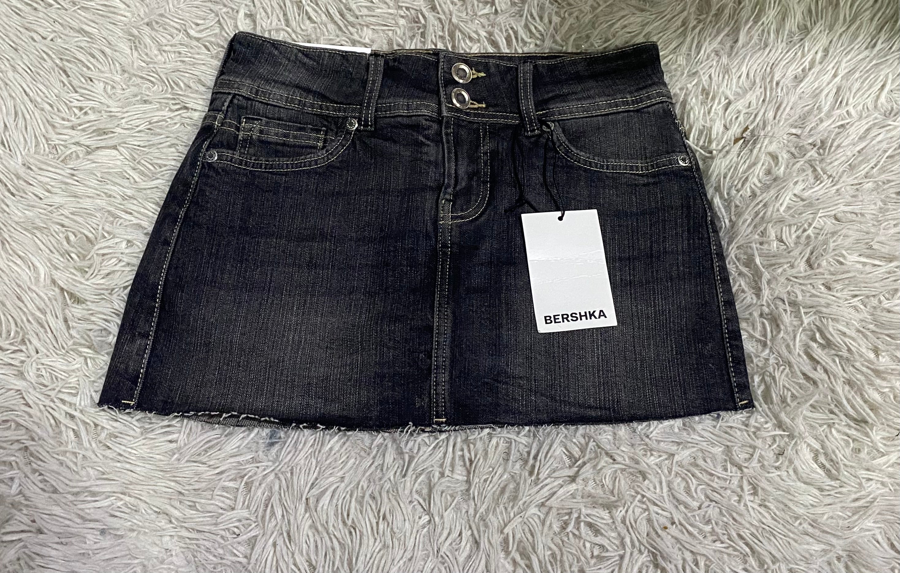 Falda (BERSHKA)