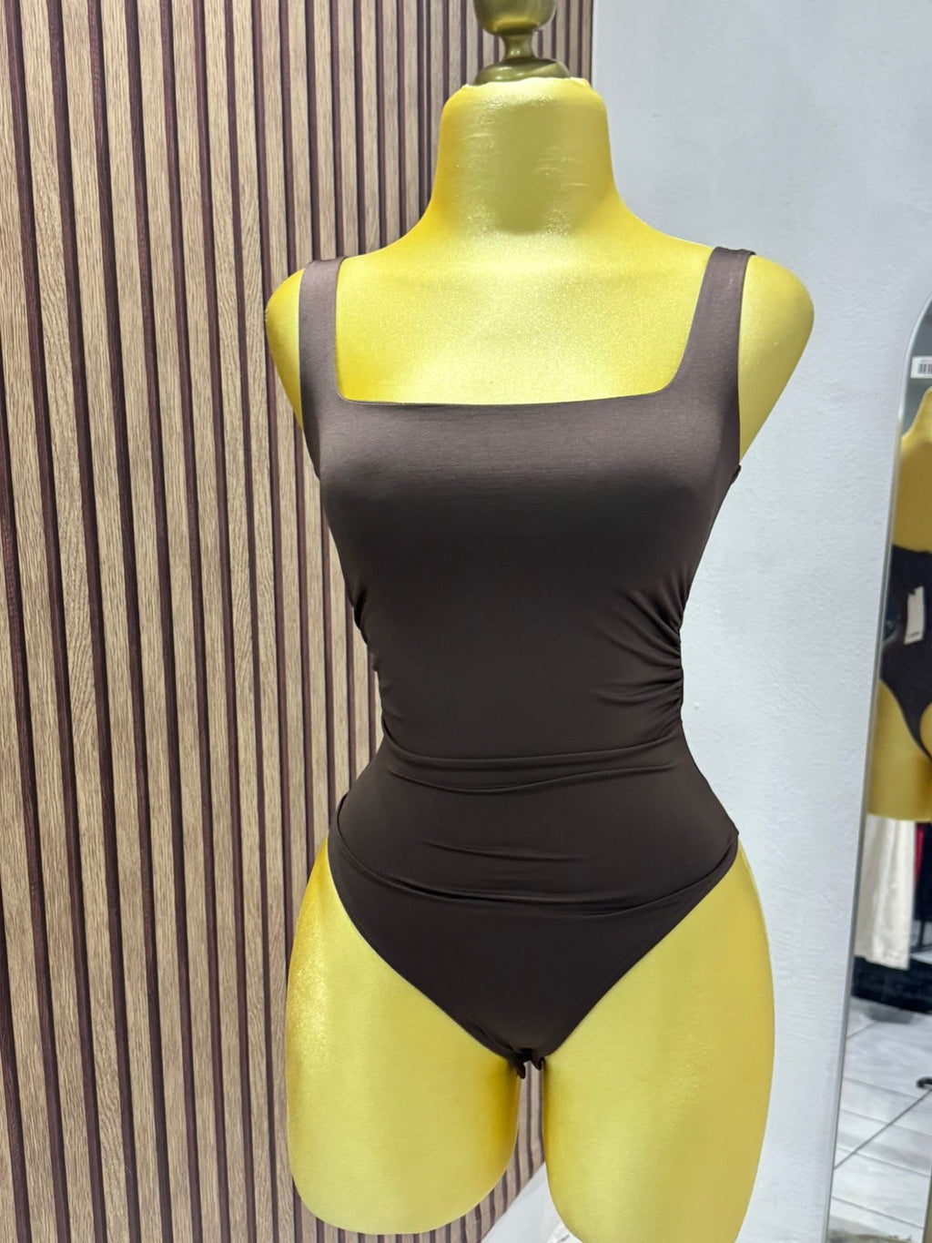 Body (BERSHKA)