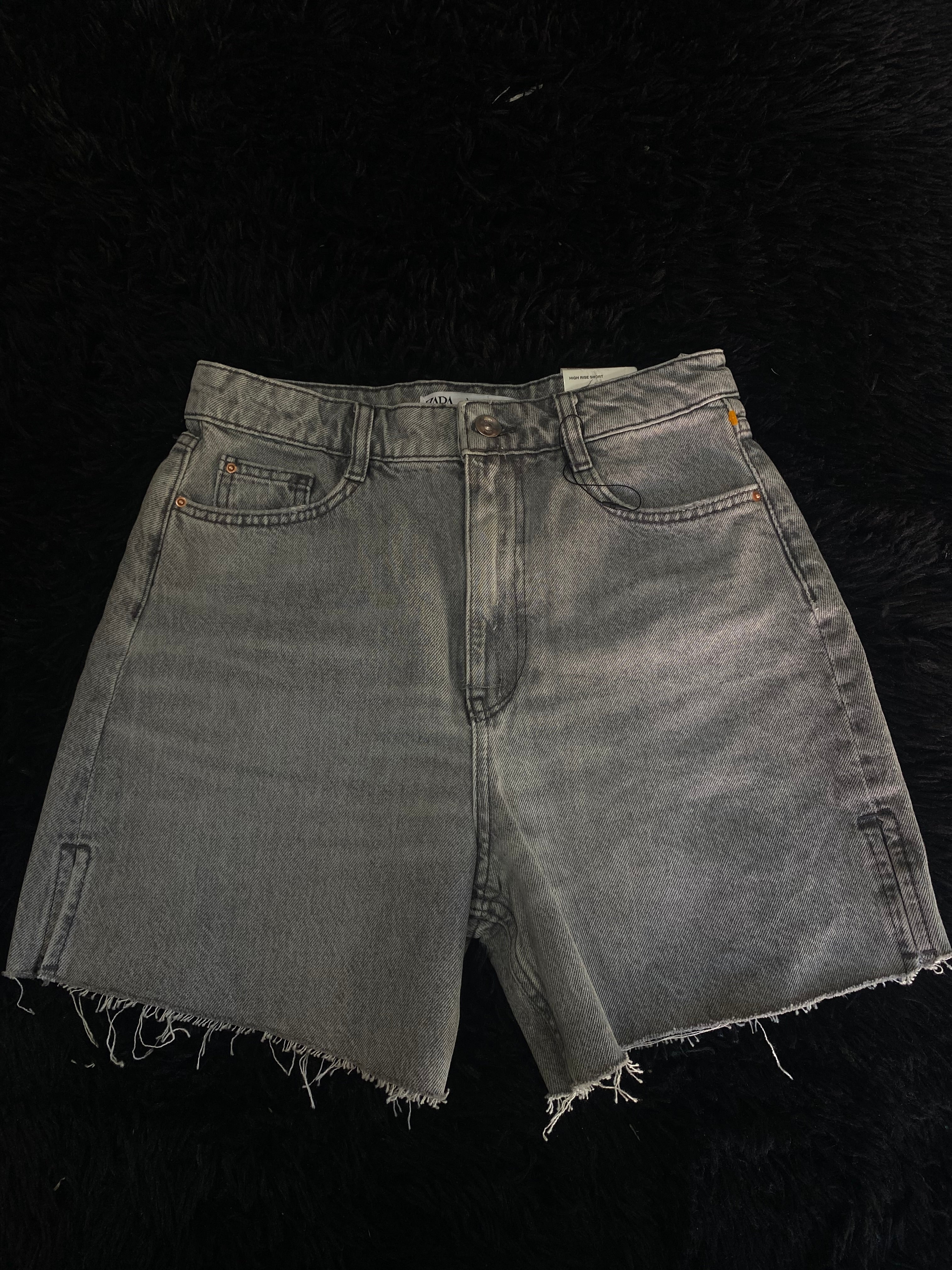Short (ZARA)