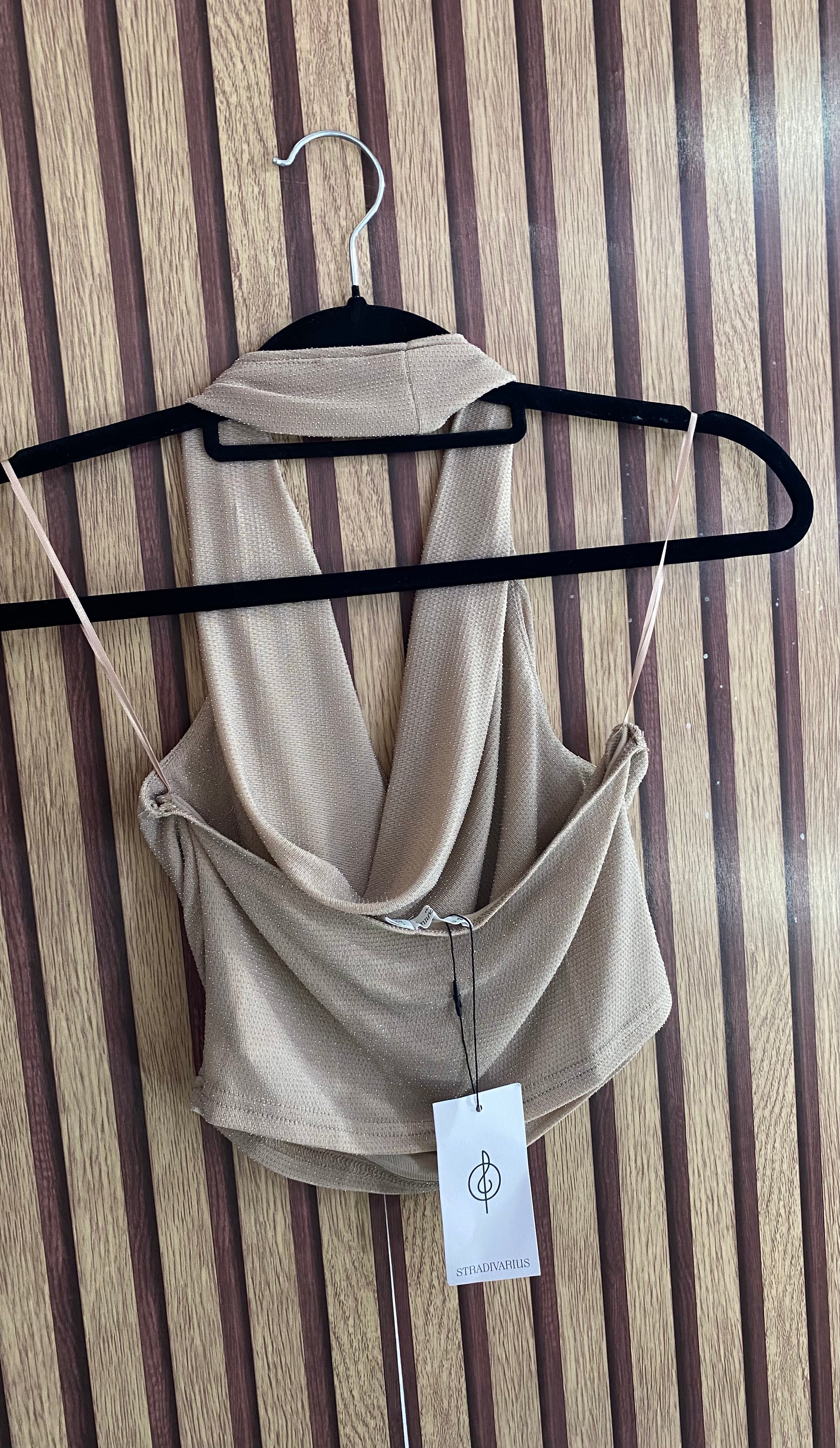 Blusa halter (STRADIVARIUS)