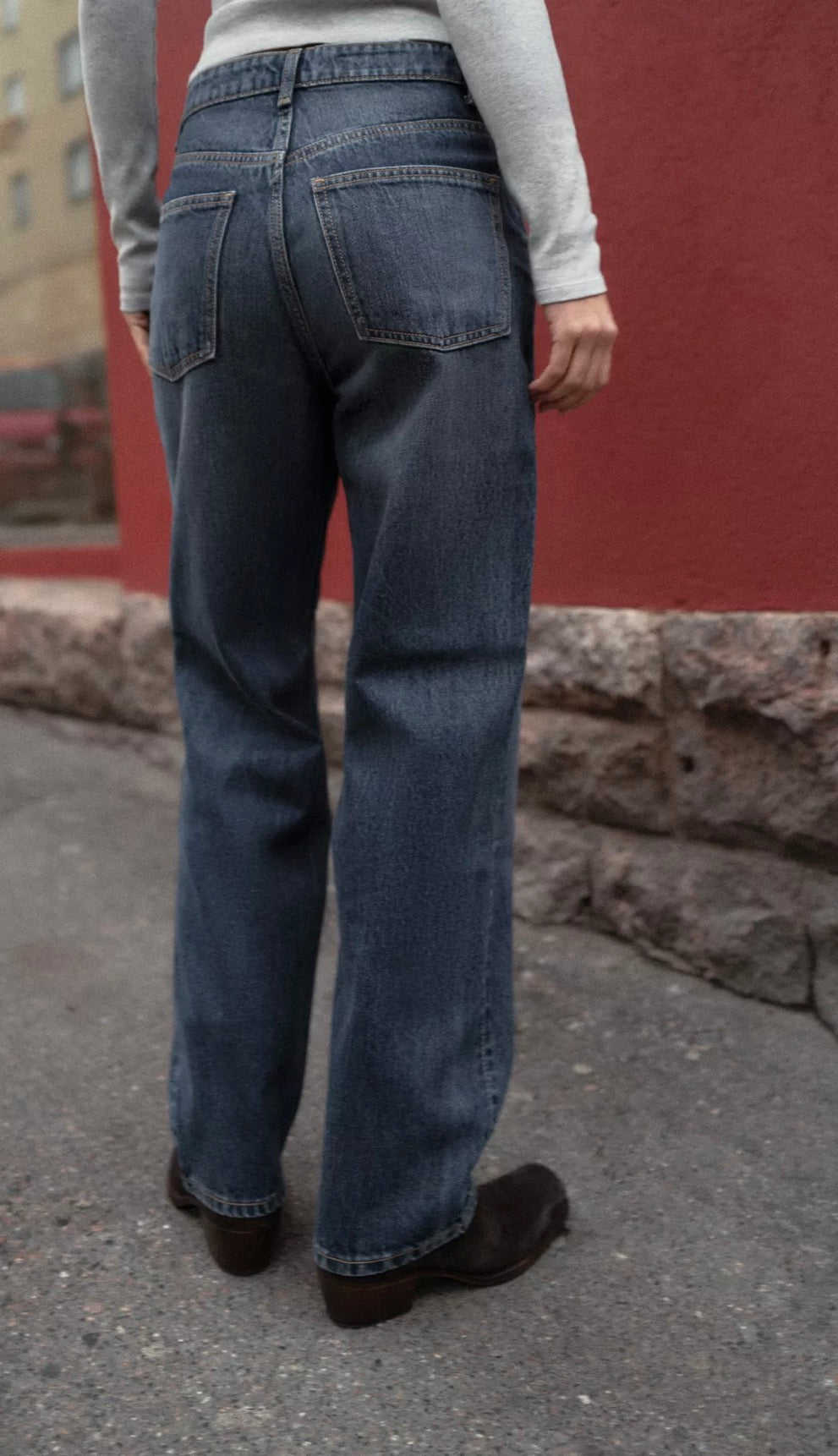 JEANS TRF MOM FIT TIRO ALTO
MARINO