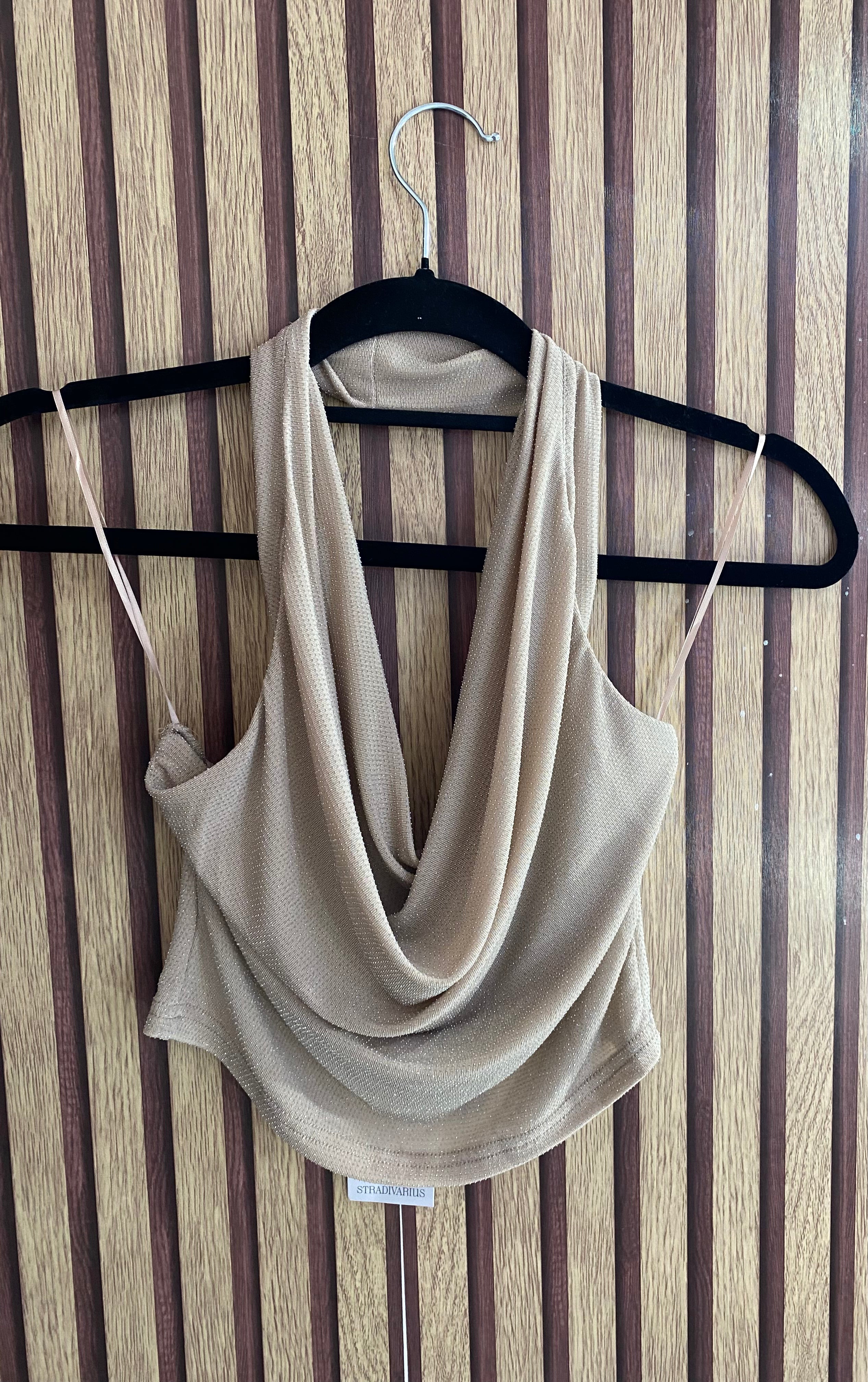 Blusa halter (STRADIVARIUS)
