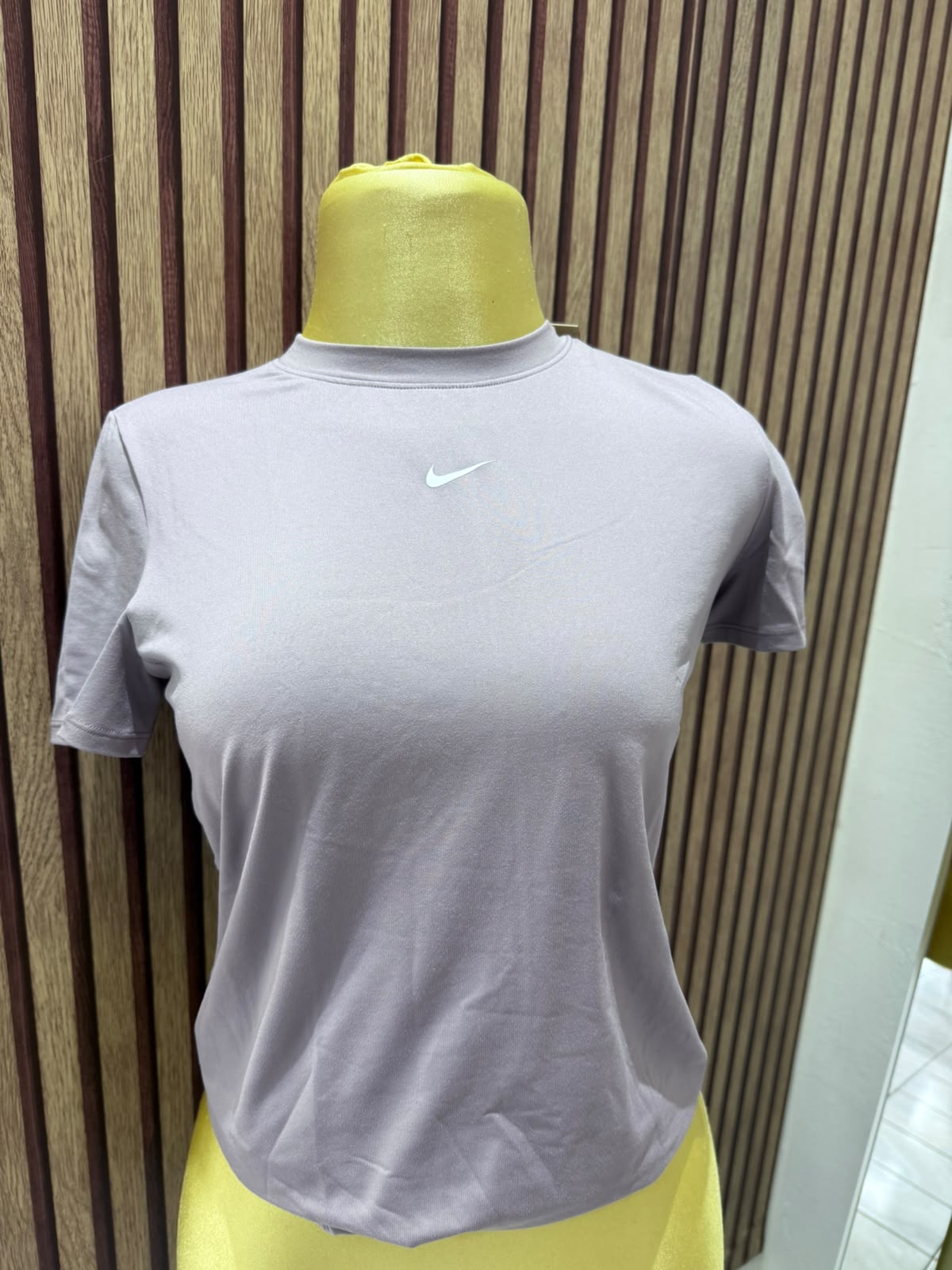 BLUSA DEPORTIVA NIKE