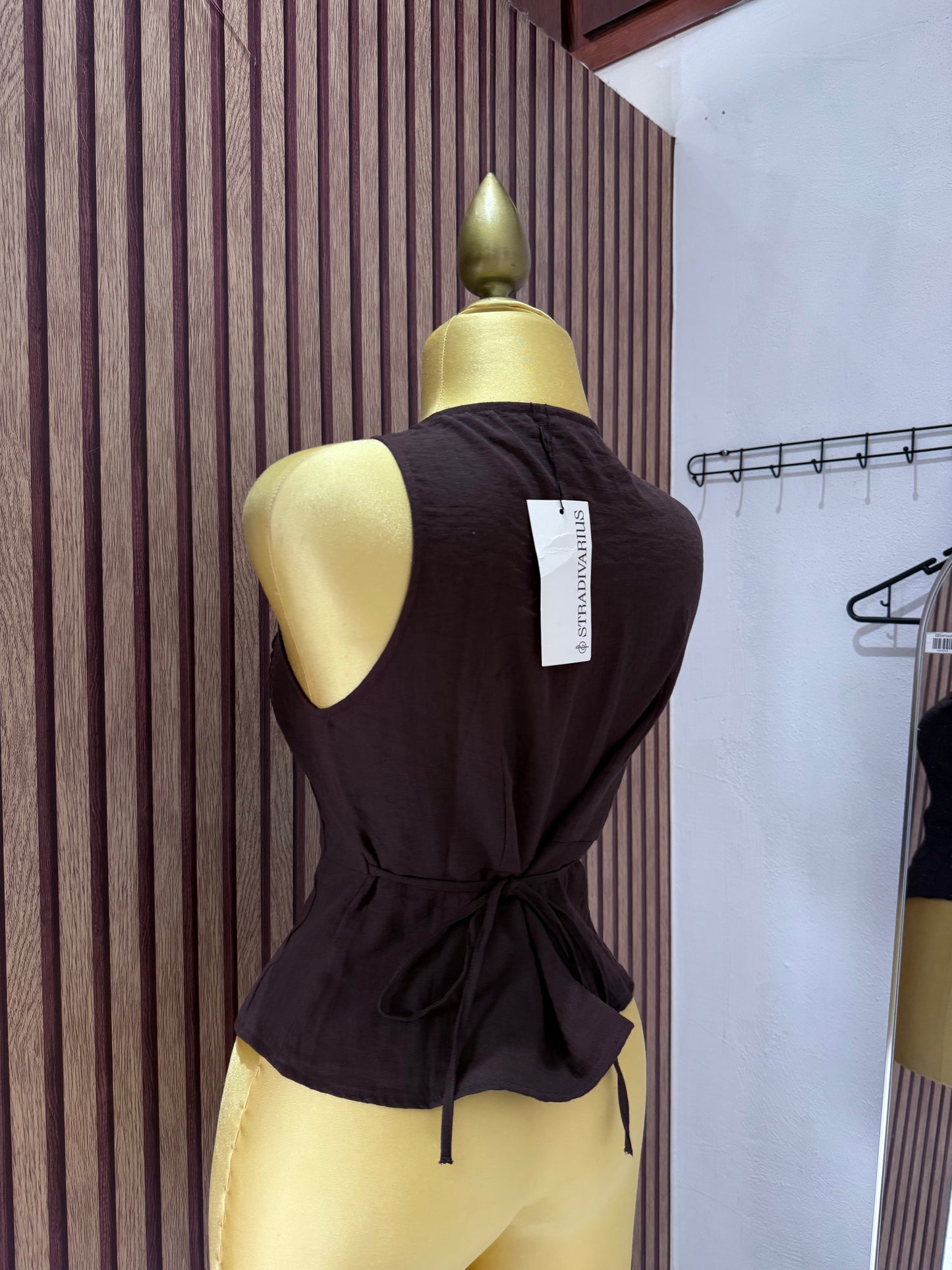Chaleco Stradivarius ajustable