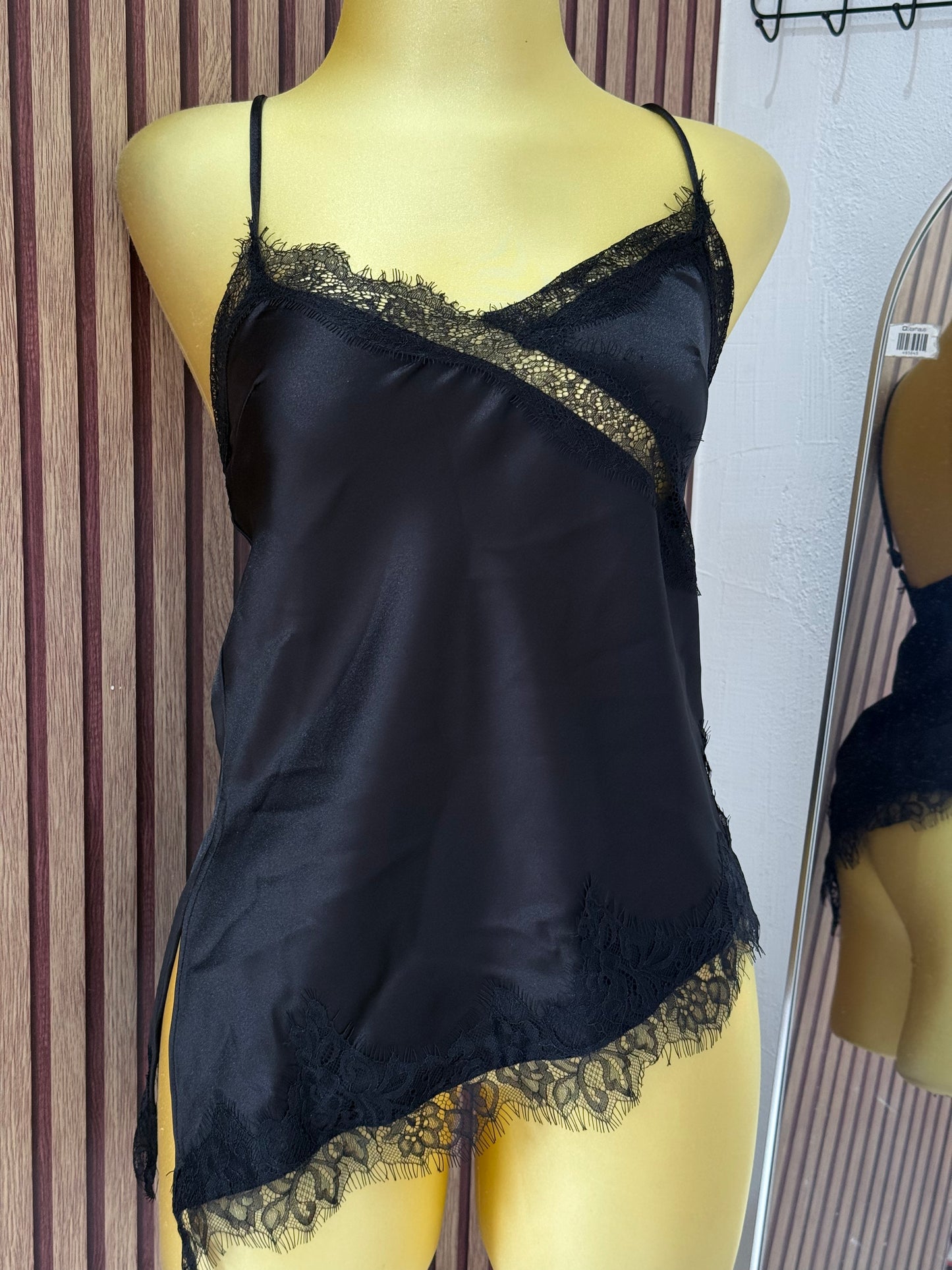 Blusa satin BERSHKA