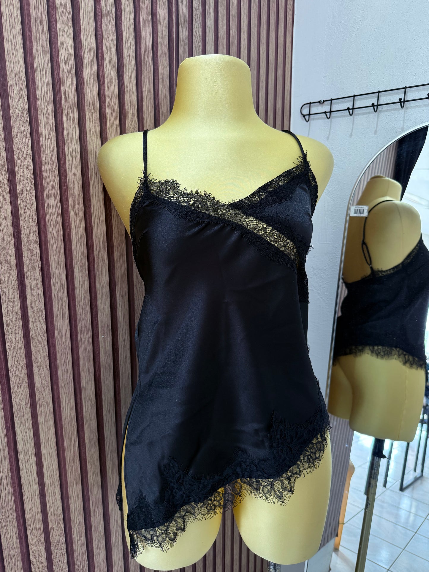 Blusa satin BERSHKA