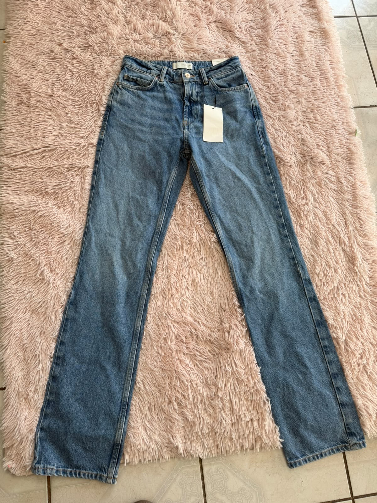 Jeans azules de corte recto Zara
