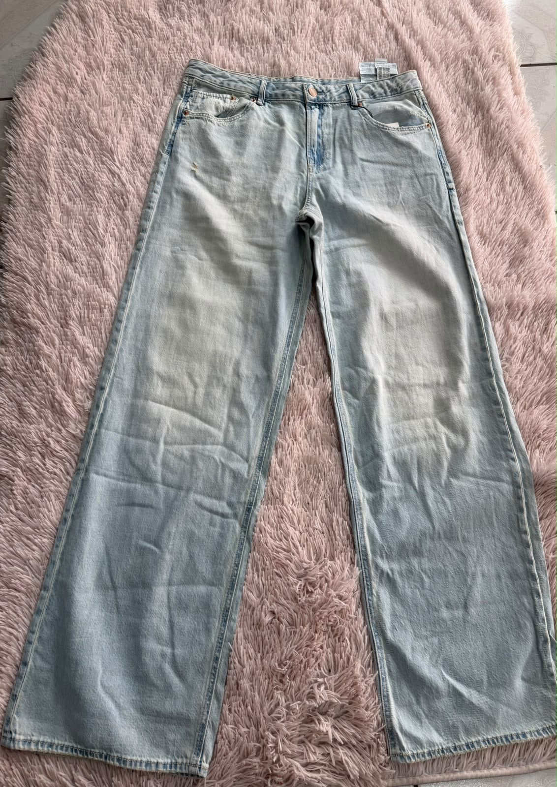 Jeans azul claro de pierna ancha Stradivarius